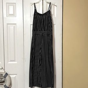 Stripes black and white dress jumper. Size S/M